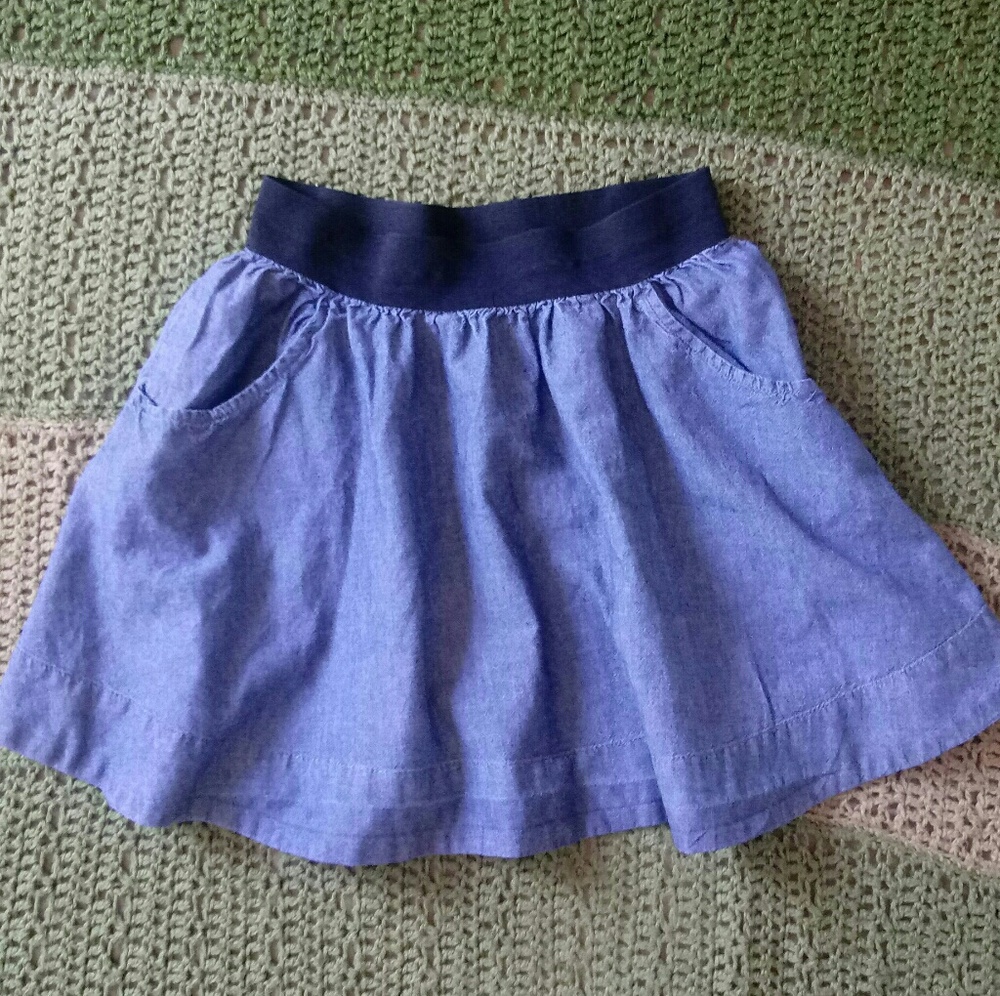Blue circle skirt with pockets!